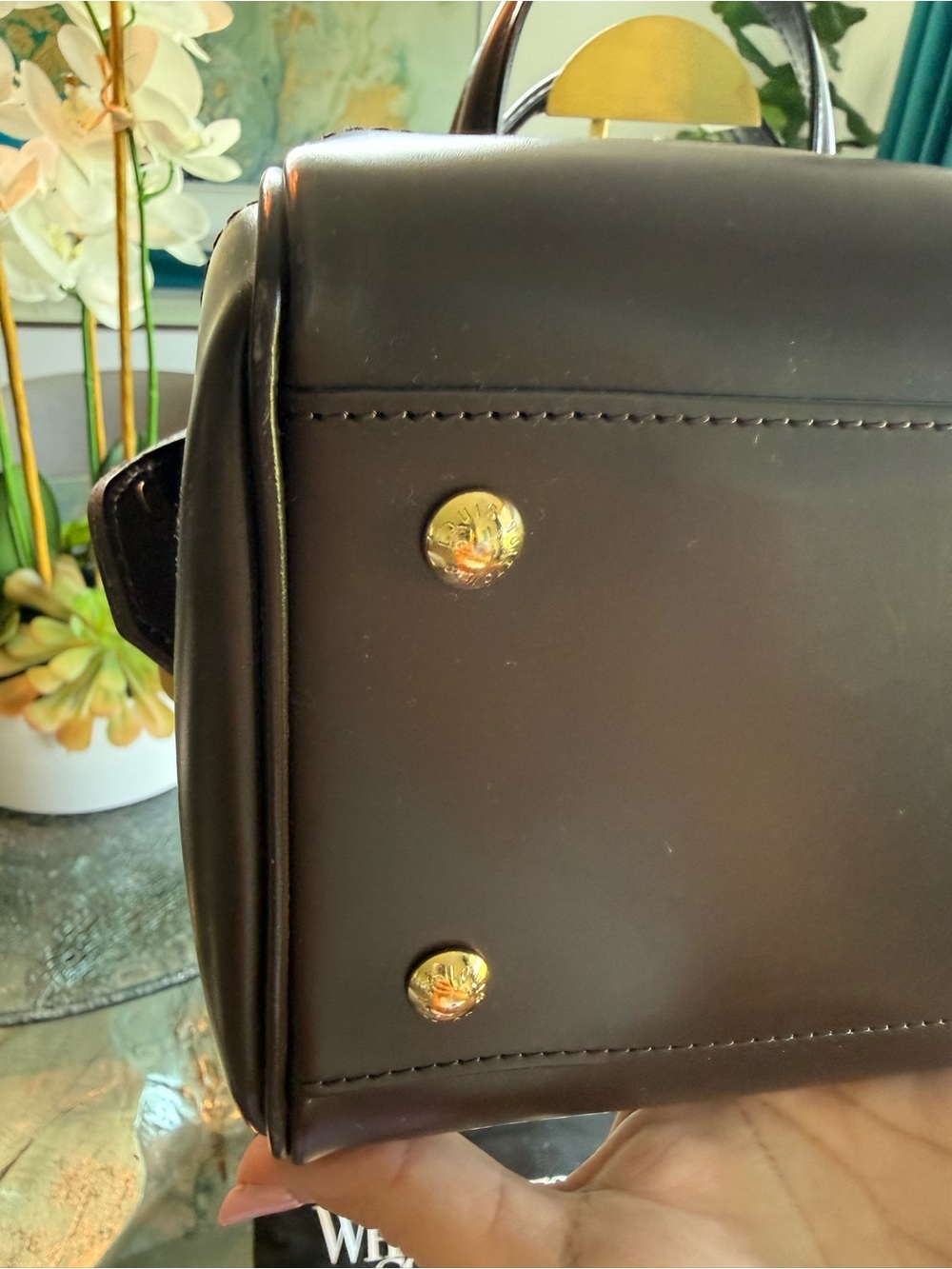 Louis Vuitton
Damier Ebene Knightbridge Handbag - Picture 5 of 12